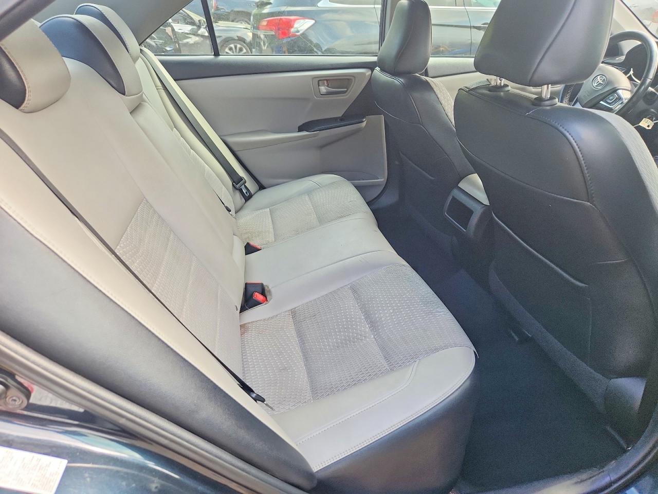 2015 Toyota Camry Se - zdjęcie 10