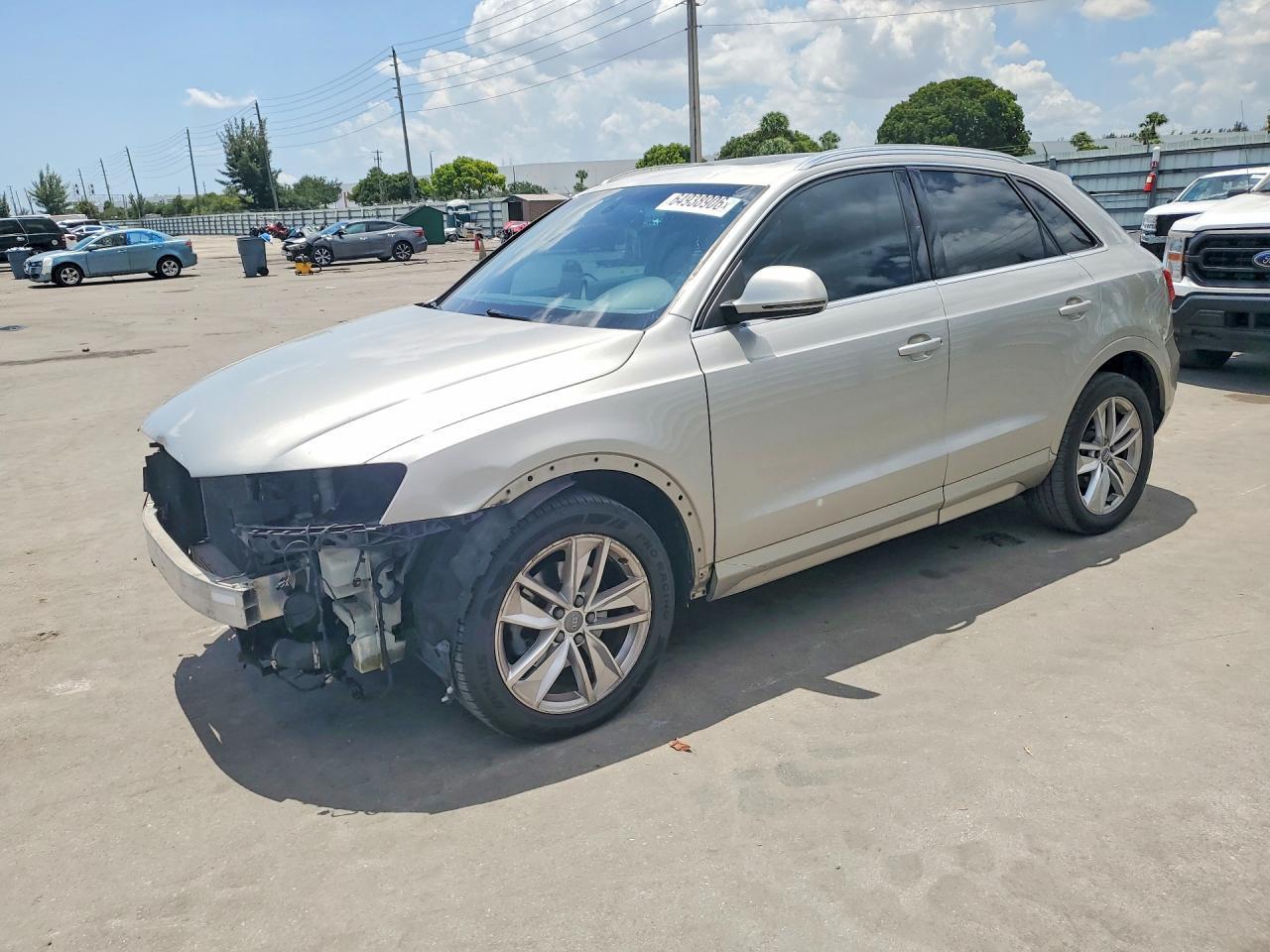 2016 Audi Q3 Premium Plus - zdjęcie główne