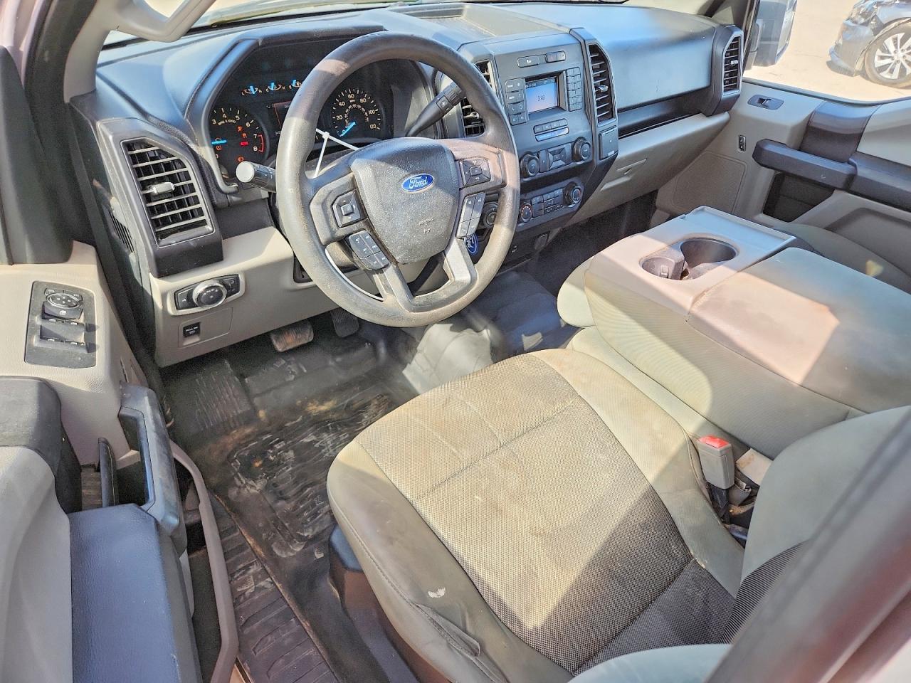 2019 Ford F150 Super Cab - zdjęcie 8