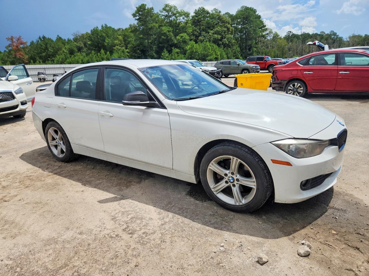 2015 BMW 320 I xDrive - zdjęcie 4