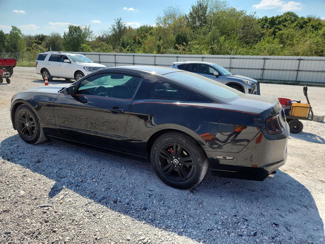2014 Ford Mustang - zdjęcie 2
