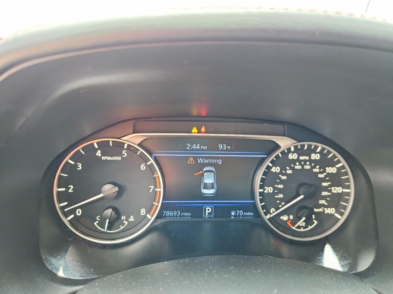 2023 Nissan Altima Sr - zdjęcie 9