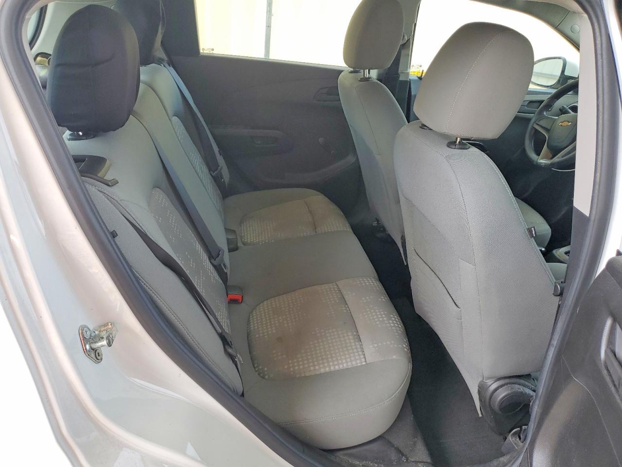 2015 Chevrolet Sonic Ls - zdjęcie 10