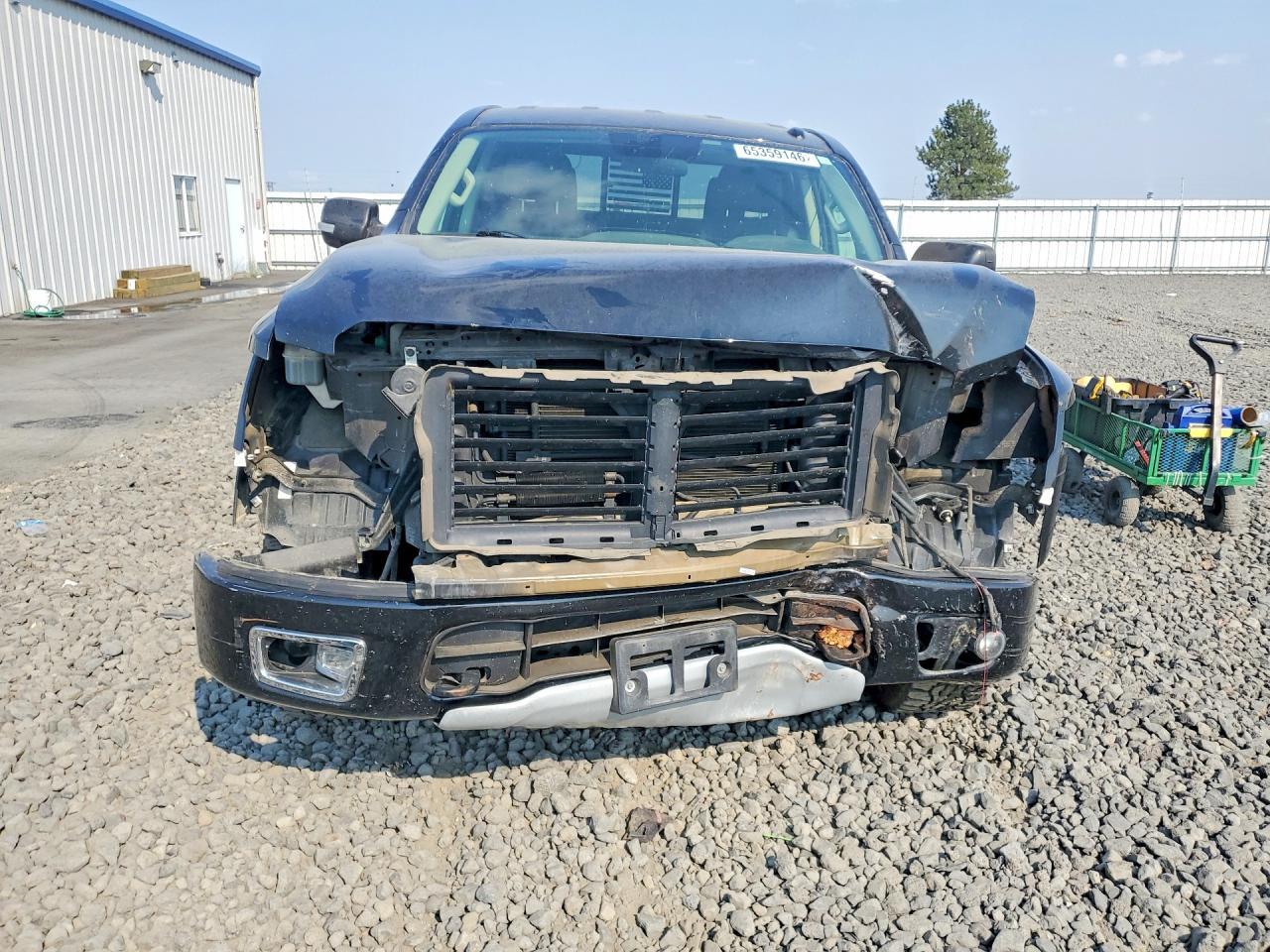 2019 Nissan Titan Pro-4X - zdjęcie 5