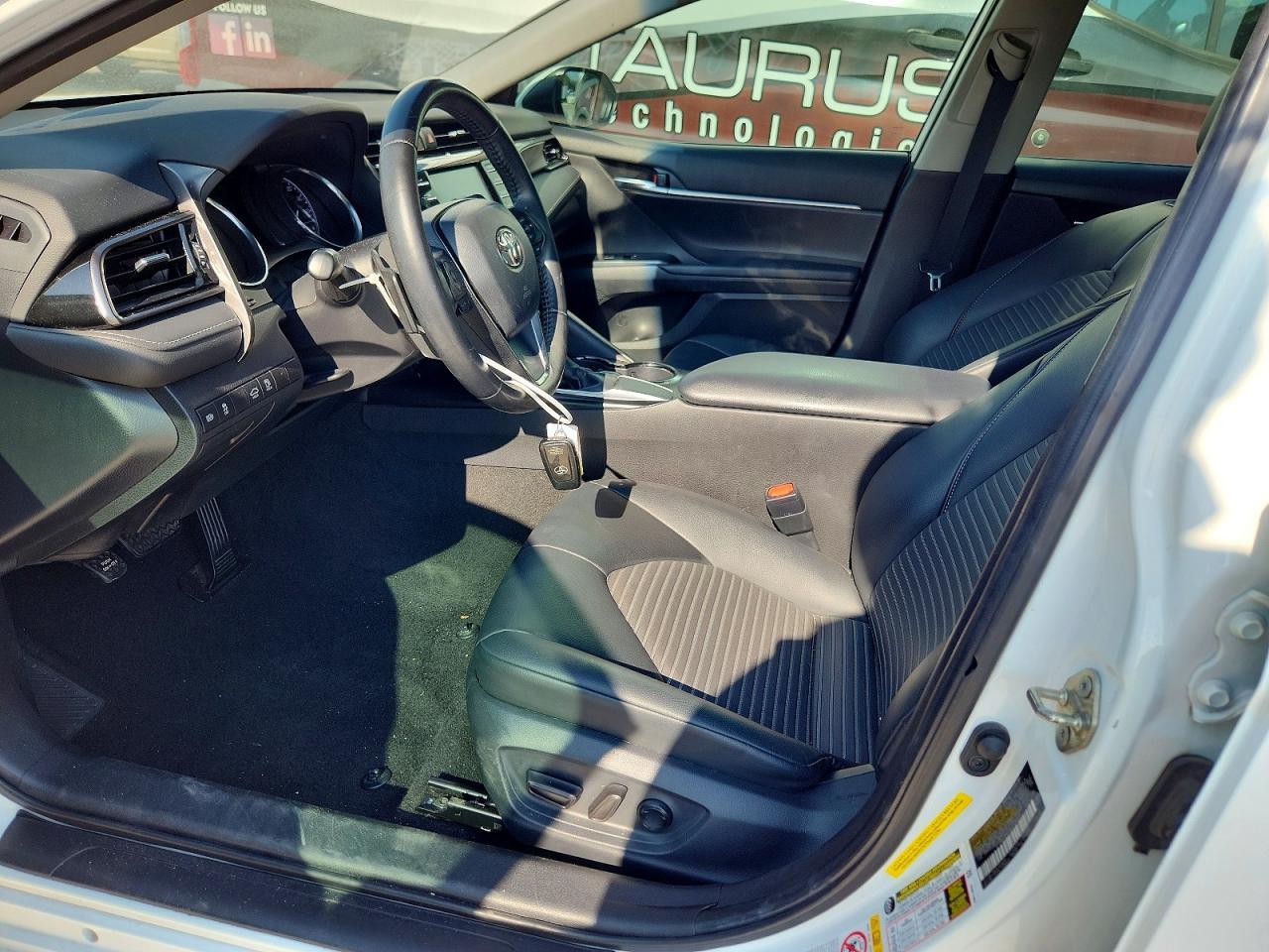 2019 Toyota Camry Se - zdjęcie 7