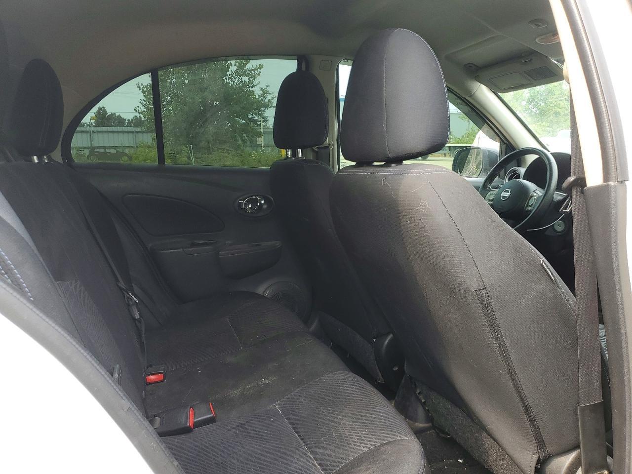 2015 Nissan Micra - zdjęcie 10