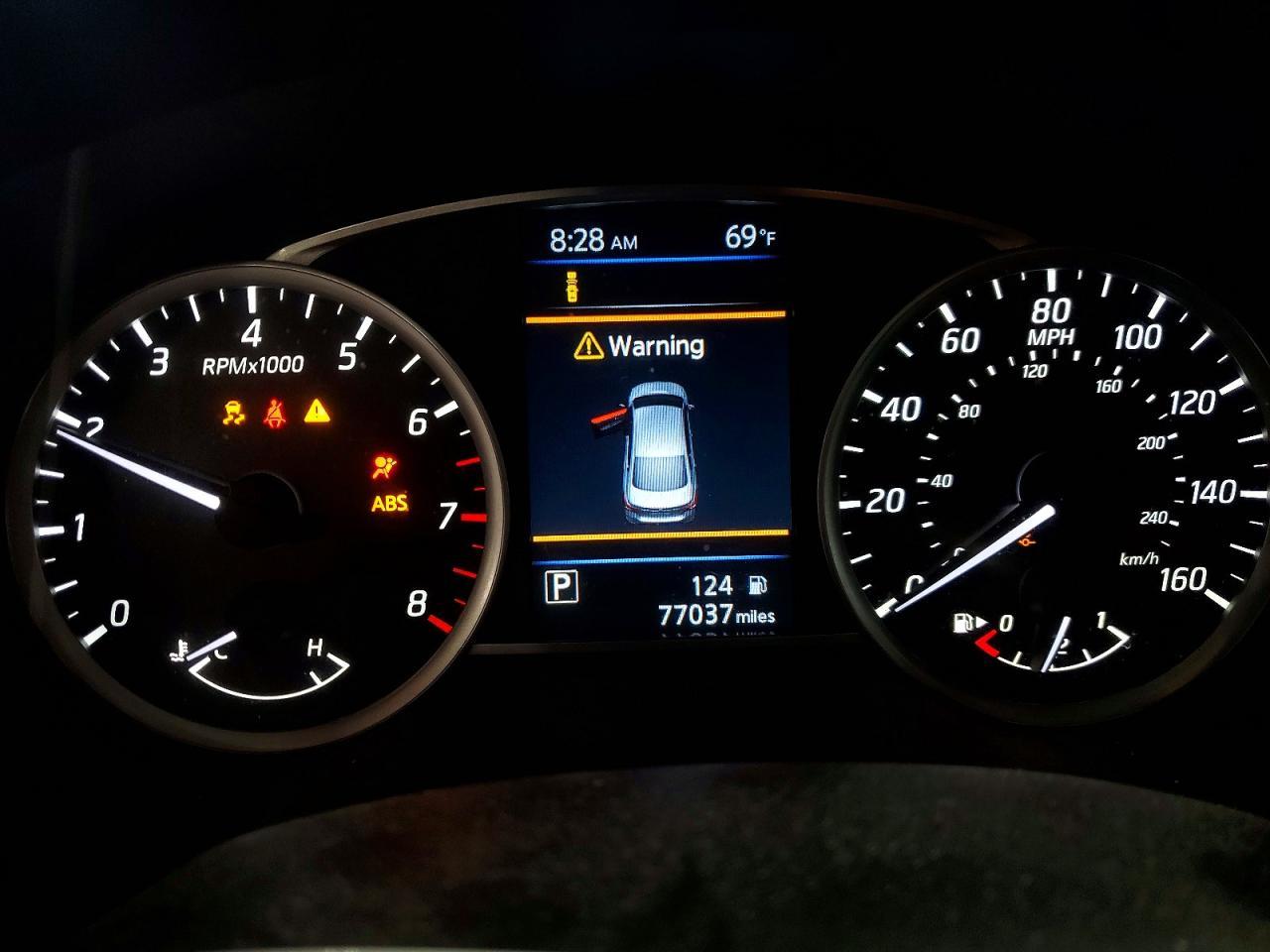 2019 Nissan Sentra S - zdjęcie 9