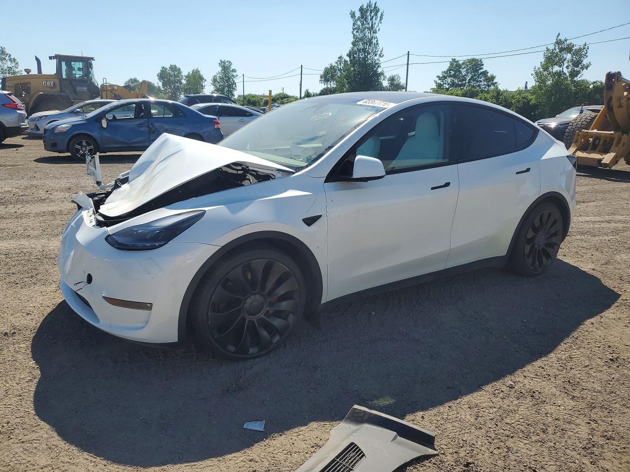 2024 Tesla Model Y - zdjęcie główne