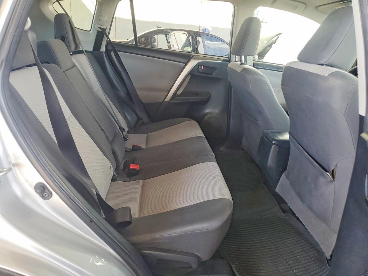 2015 Toyota Rav4 Le - zdjęcie 11
