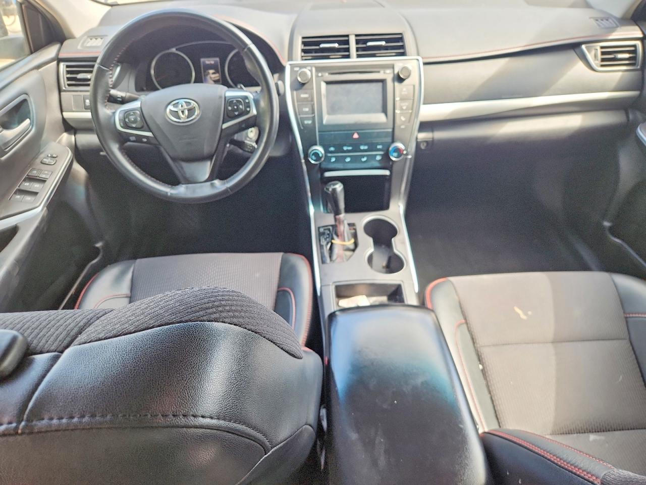 2017 Toyota Camry Se - zdjęcie 8