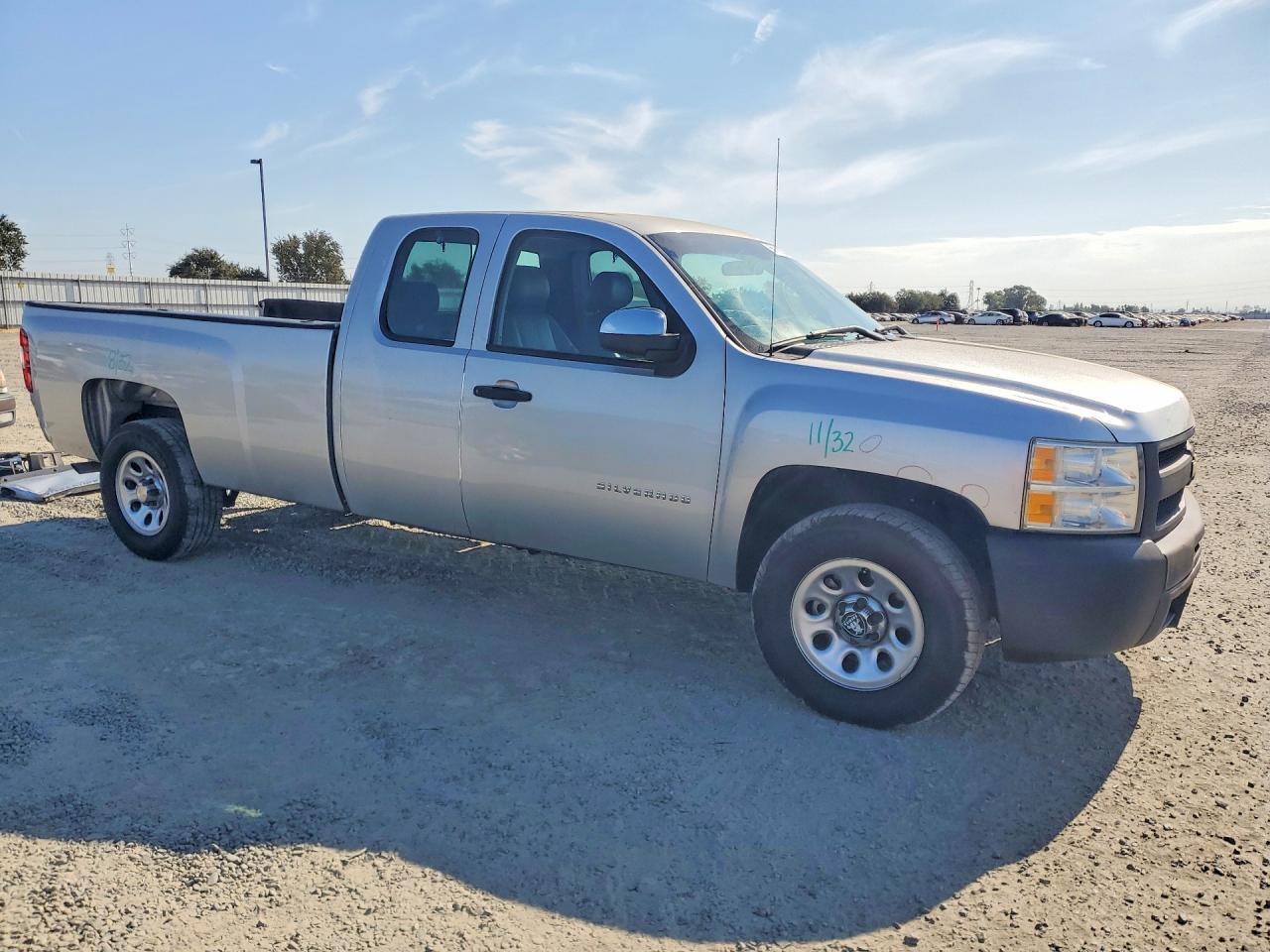 2013 Chevrolet Silverado C1500 - zdjęcie 4