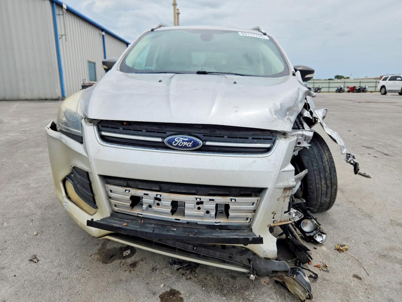 2014 Ford Escape Titanium - zdjęcie 5