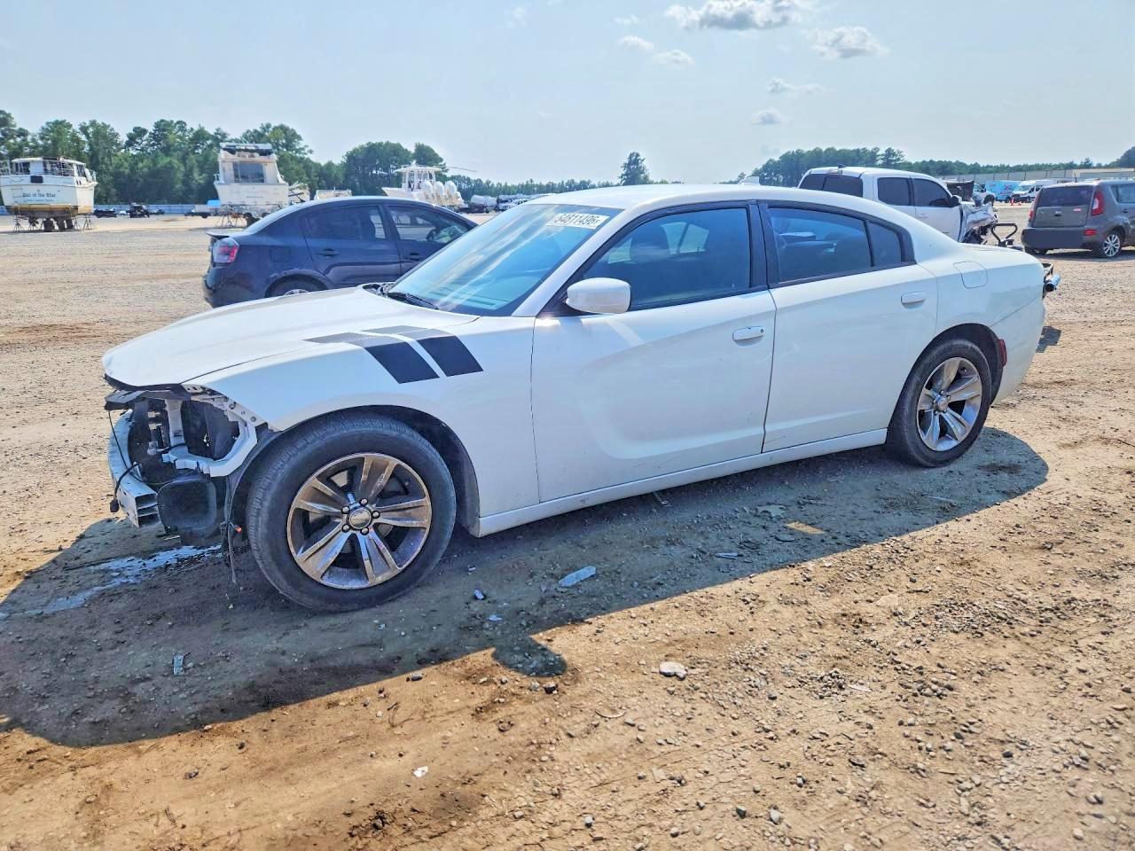 2016 Dodge Charger Sxt - zdjęcie główne