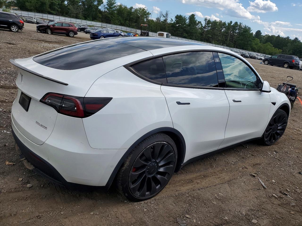 2022 Tesla Model S - zdjęcie 3