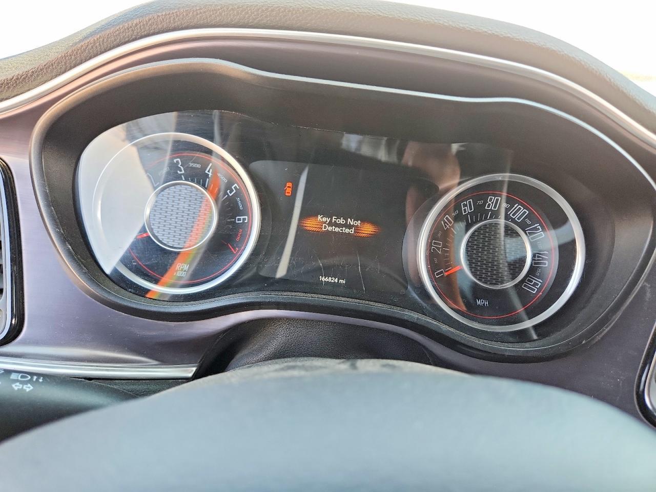 2015 Dodge Challenger Sxt - zdjęcie 9