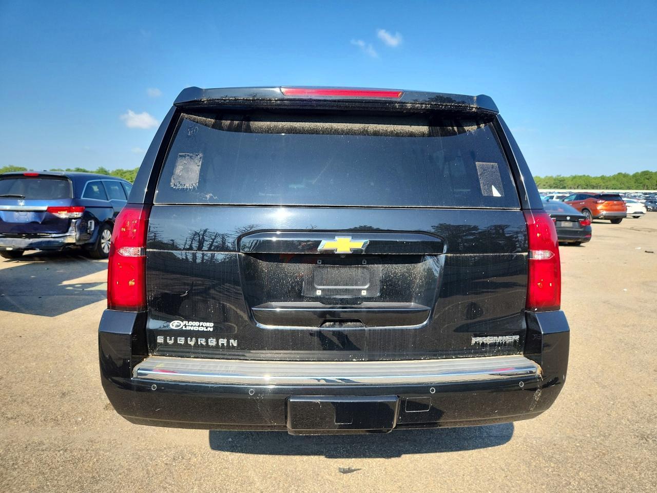 2019 Chevrolet Suburban K1500 Premier - zdjęcie 6