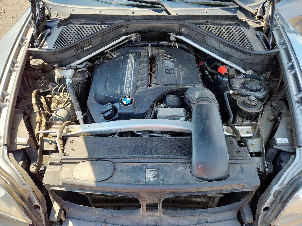 2013 BMW X5 xDrive35I - zdjęcie 12