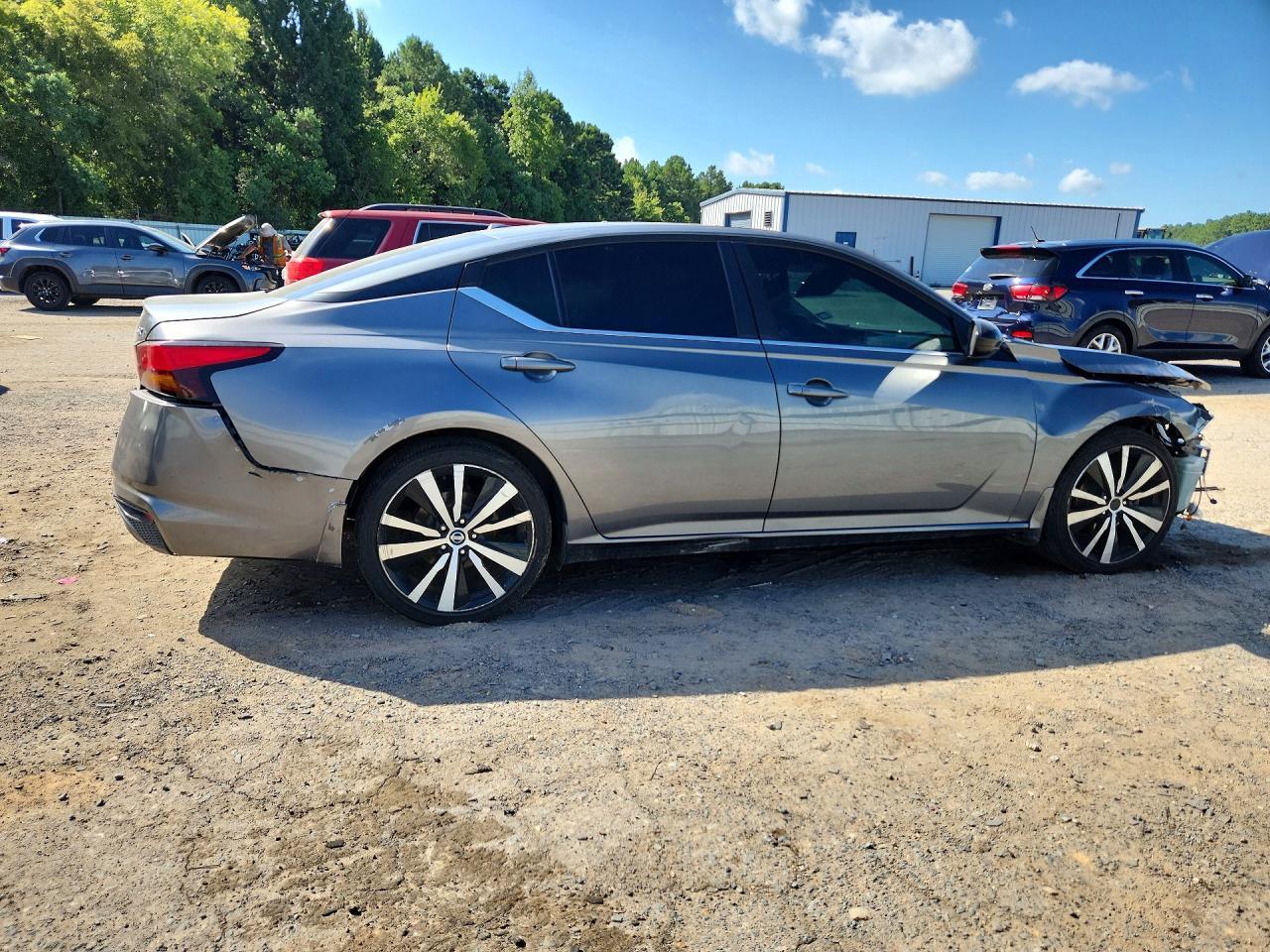 2019 Nissan Altima Sr - zdjęcie 3