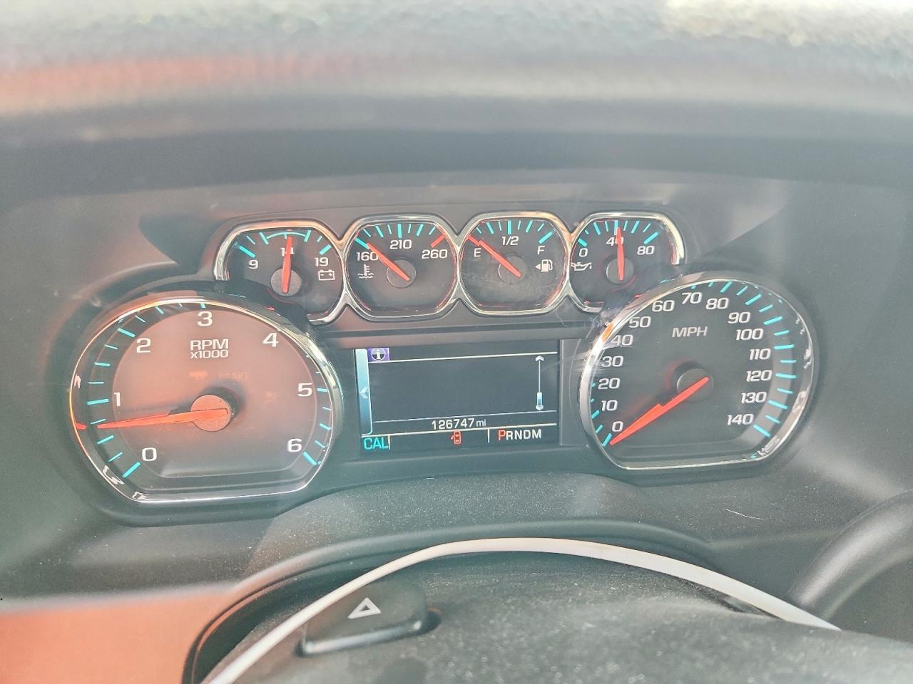 2016 Chevrolet Suburban C1500 Ls - zdjęcie 9