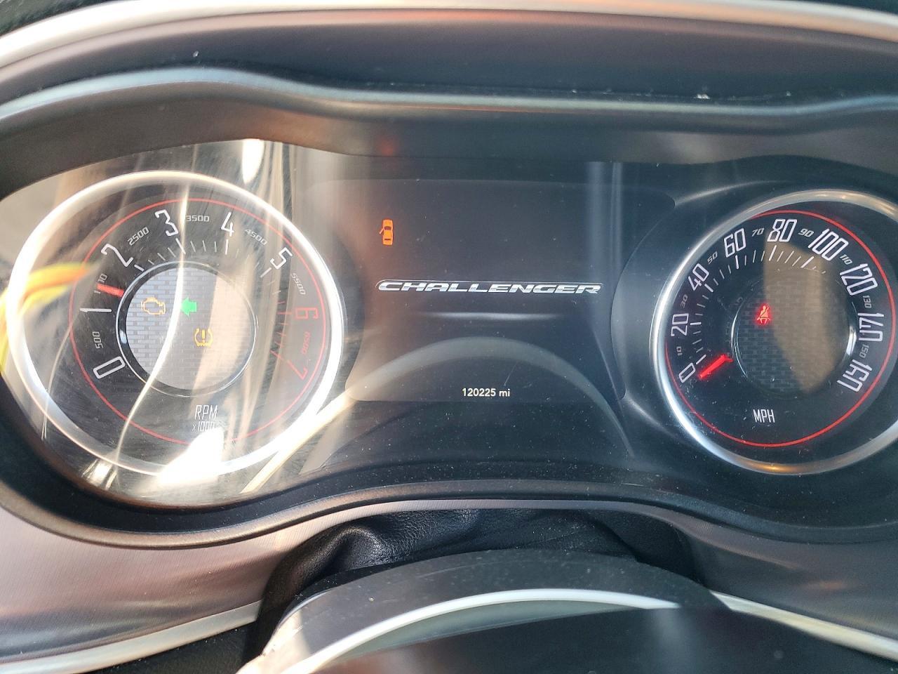 2020 Dodge Challenger R/T - zdjęcie 9