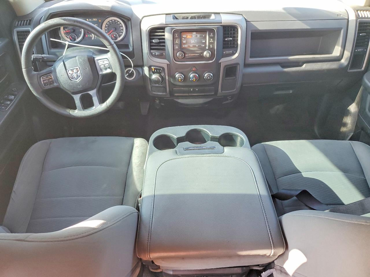 2018 Ram 1500 St - zdjęcie 8