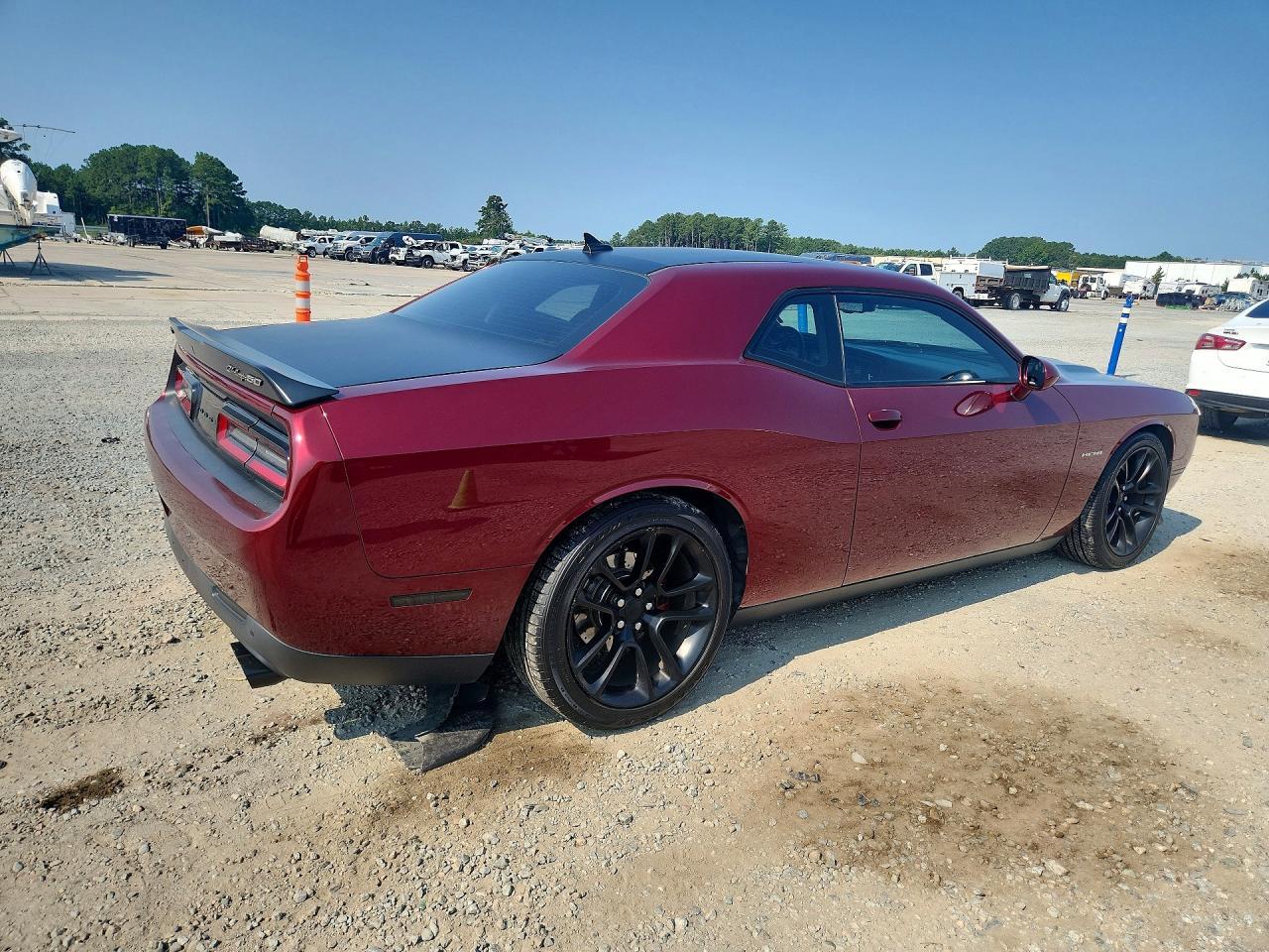2020 Dodge Challenger R/T - zdjęcie 3