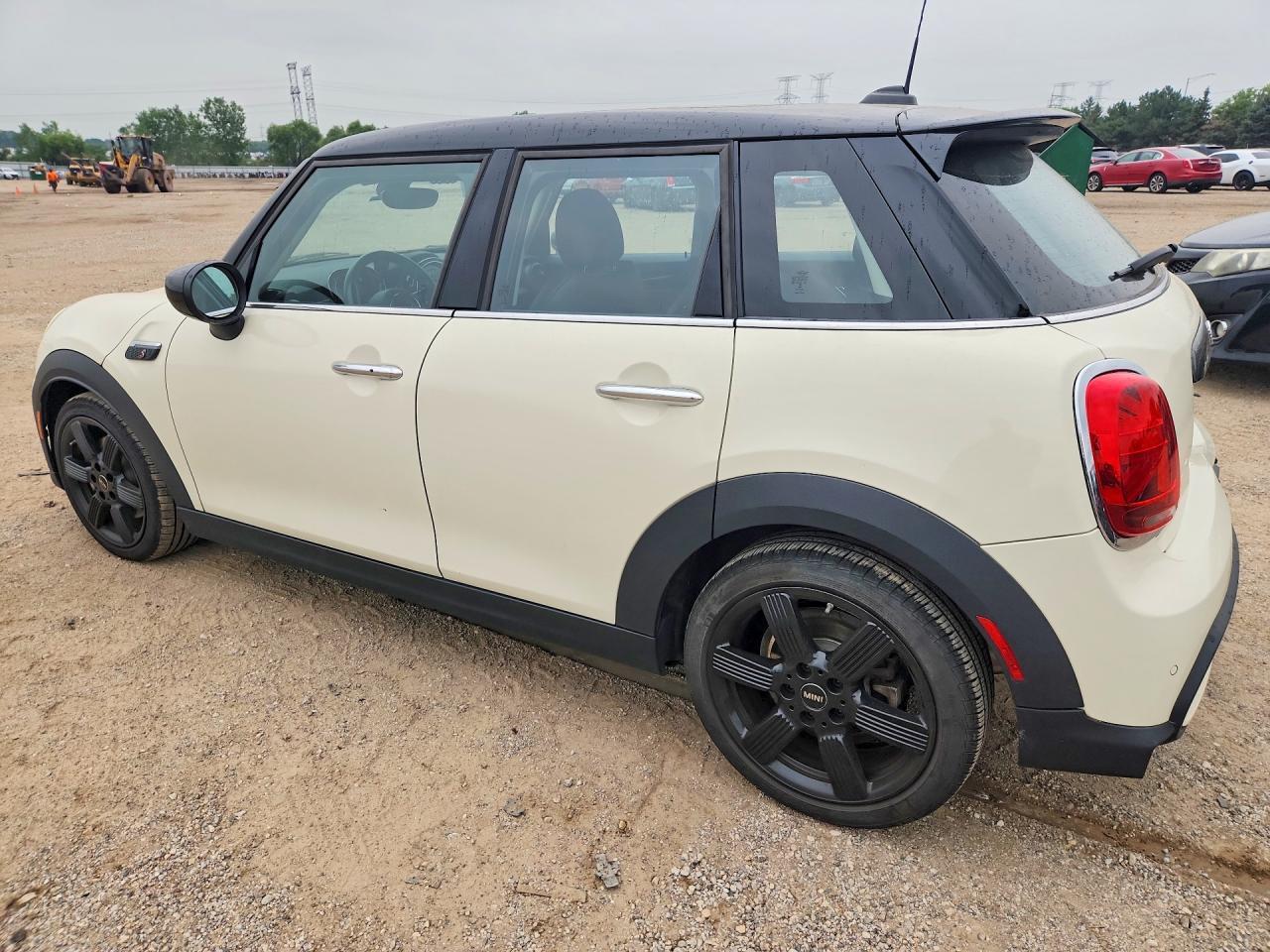2022 Mini Cooper S - zdjęcie 2