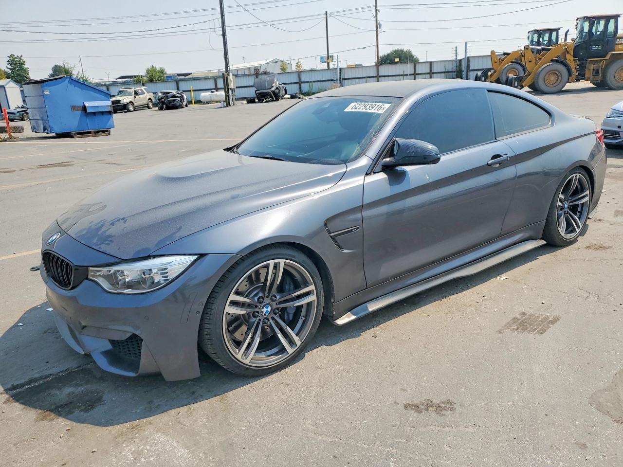 2018 BMW M4 - zdjęcie główne