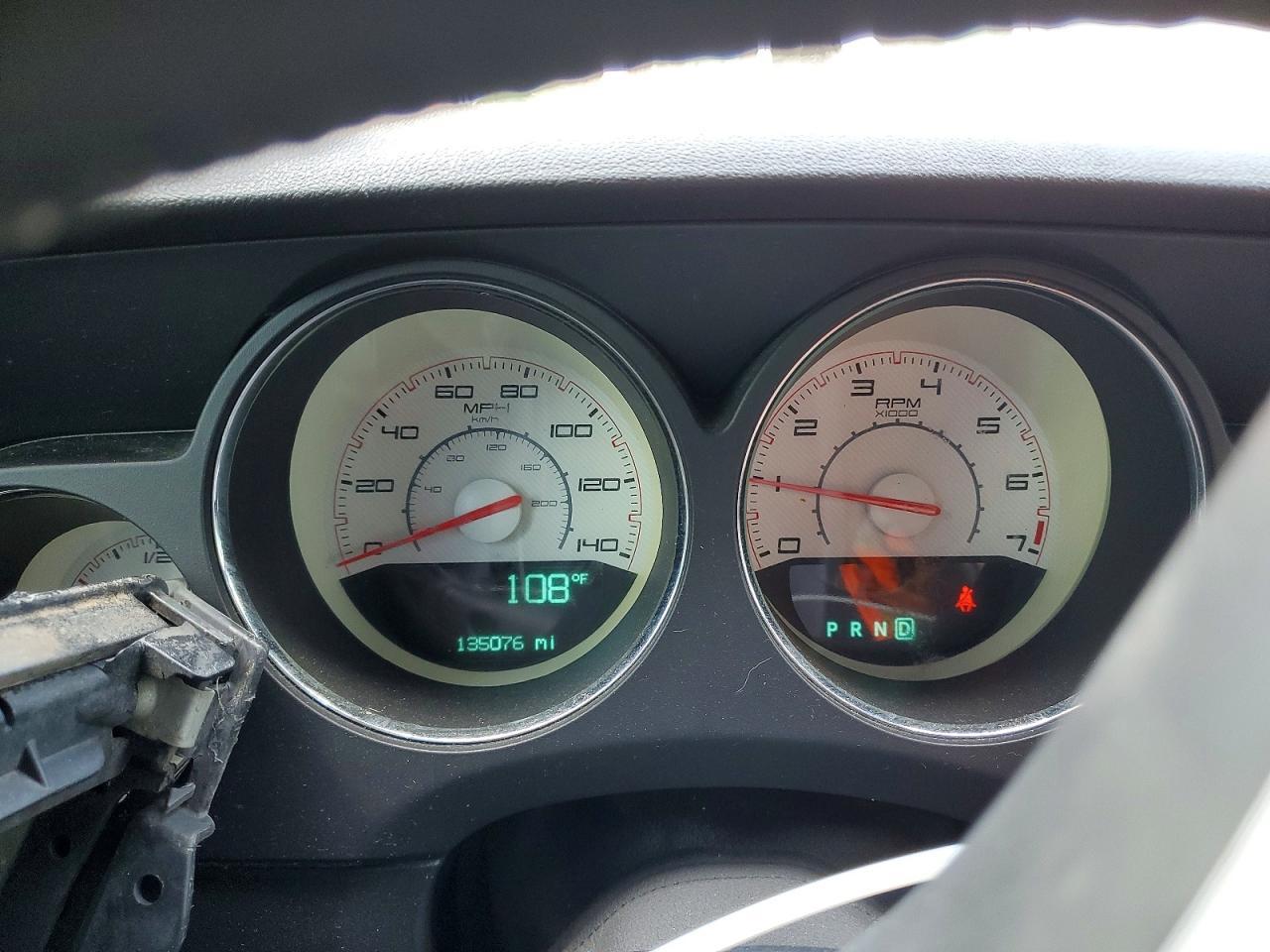 2014 Dodge Challenger Sxt - zdjęcie 9