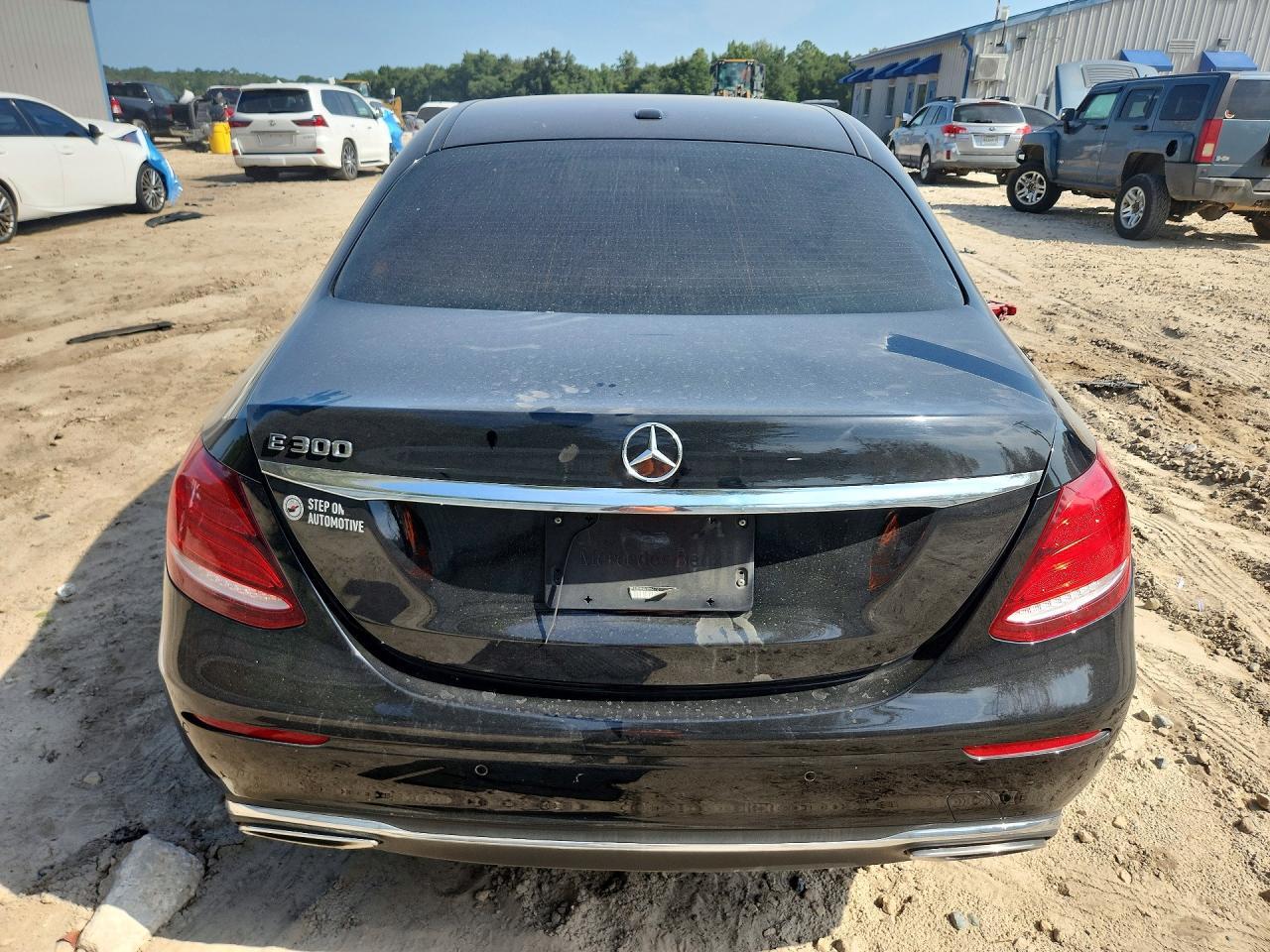 2017 Mercedes-Benz E 300 - zdjęcie 6