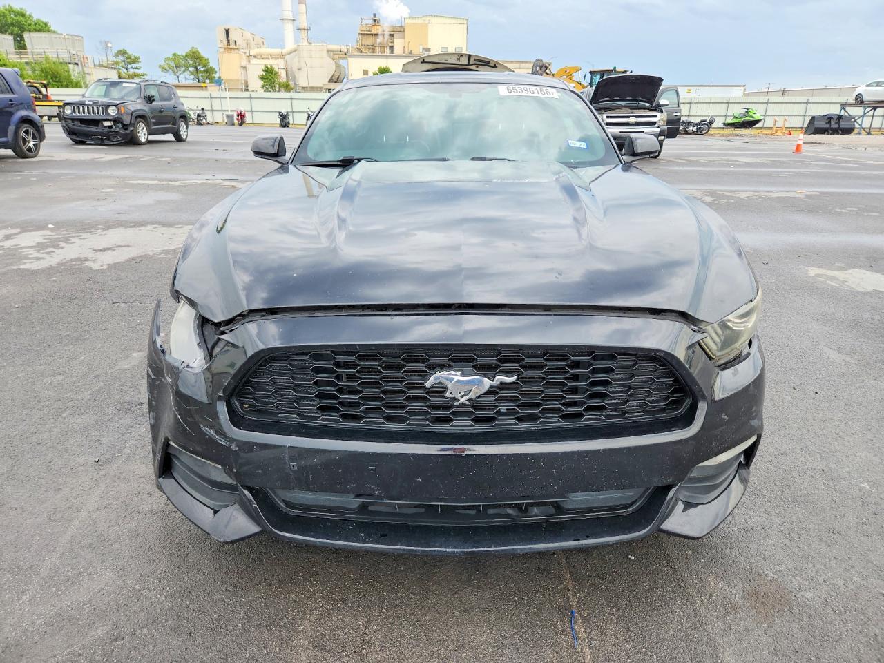 2015 Ford Mustang - zdjęcie 5