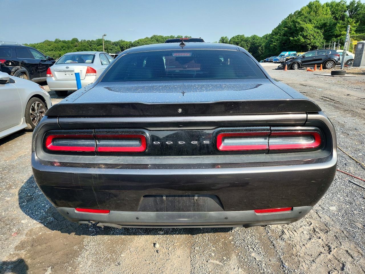 2016 Dodge Challenger R/T - zdjęcie 6