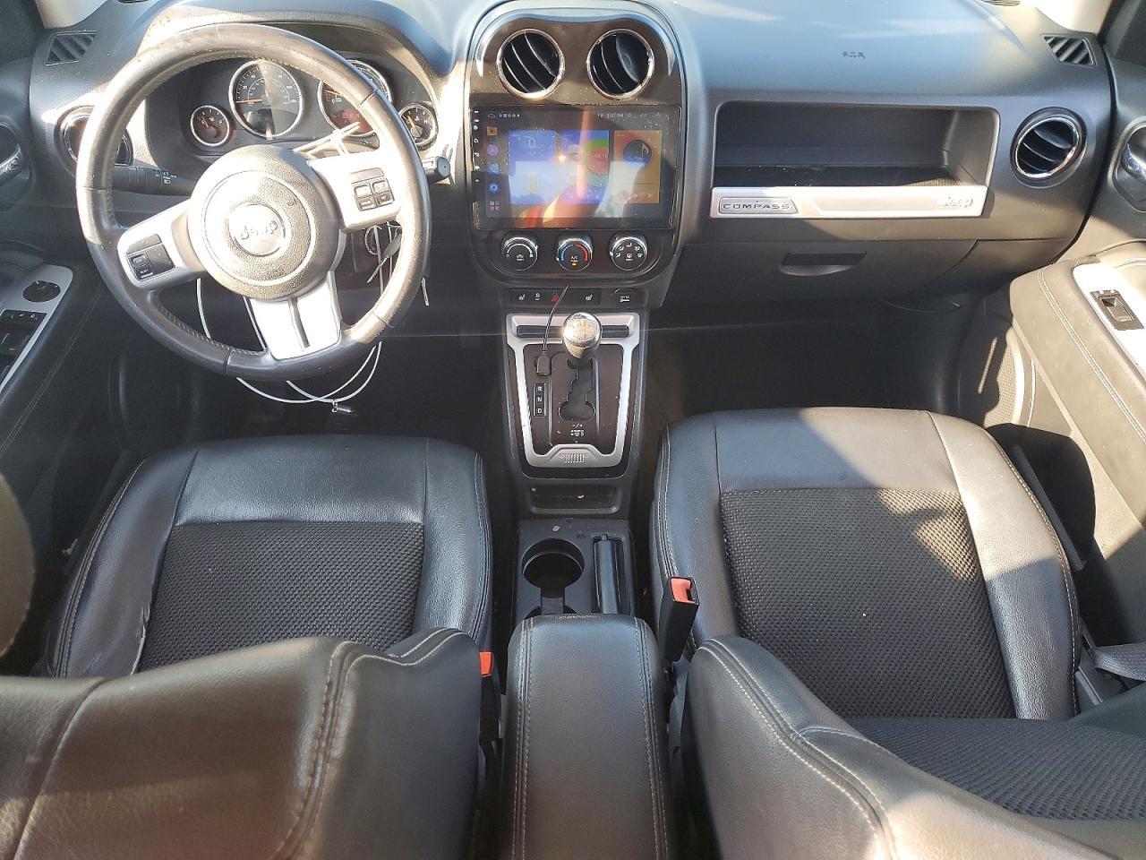 2016 Jeep Compass Latitude - zdjęcie 8