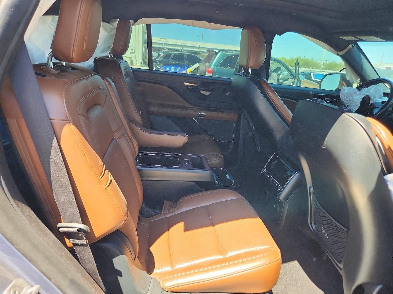 2021 Lincoln Aviator Reserve - zdjęcie 11