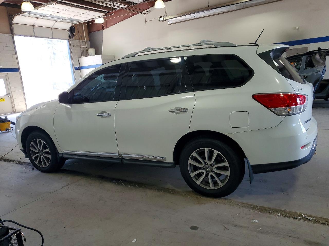 2013 Nissan Pathfinder S - zdjęcie 2