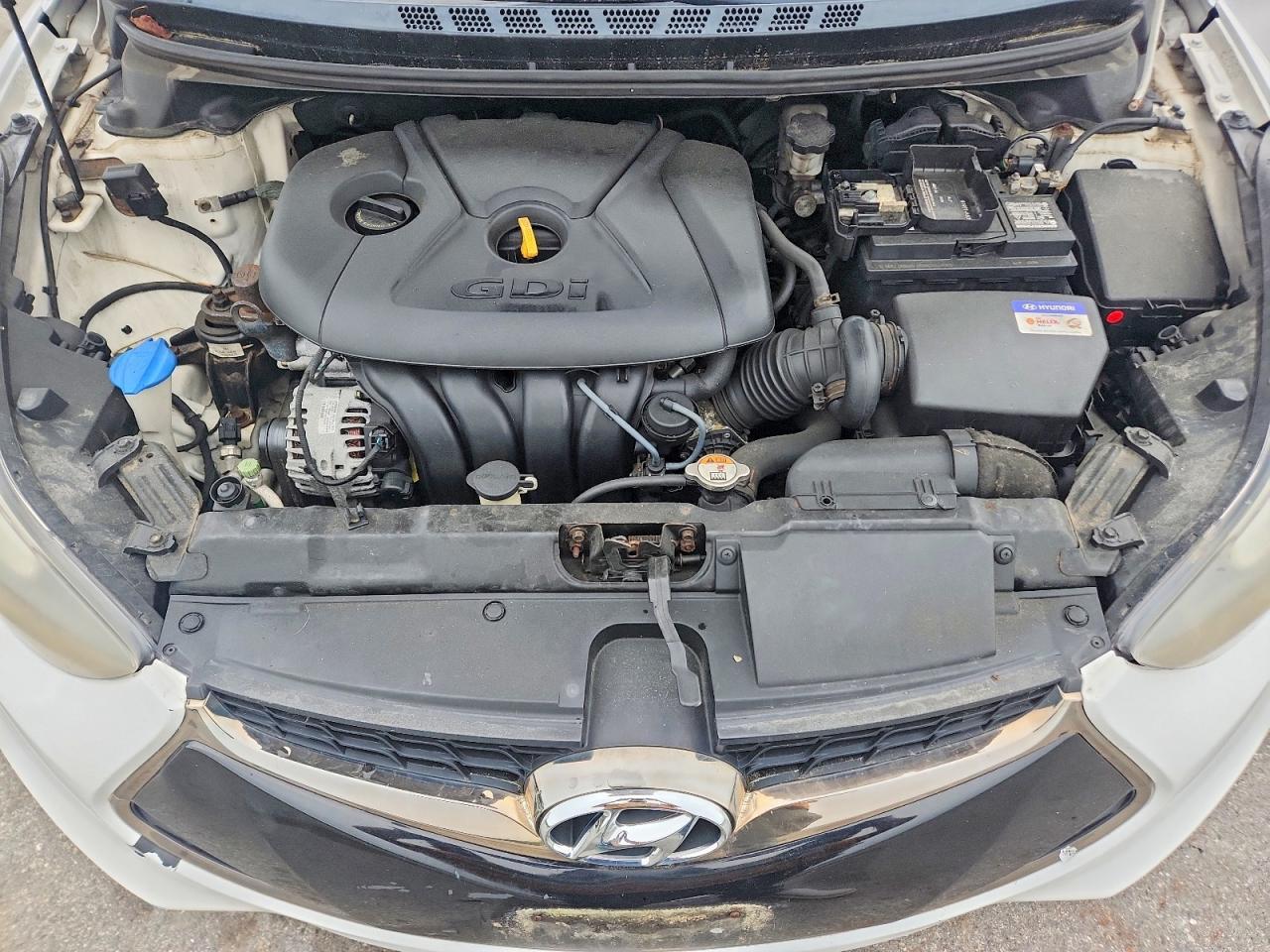 2014 Hyundai Elantra Coupe Base - zdjęcie 11