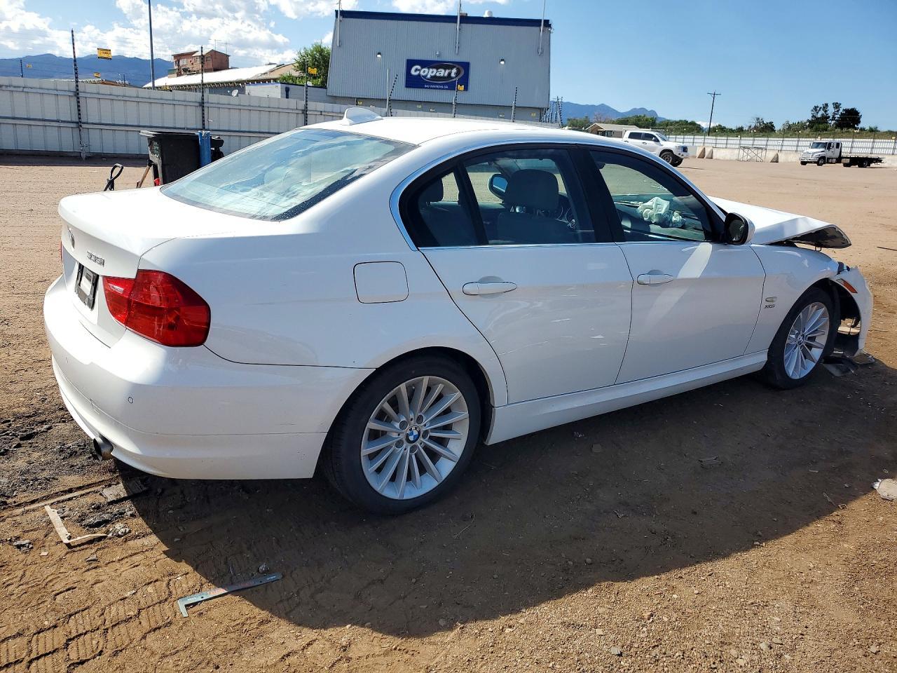 2026 BMW 335 Xi - zdjęcie 3