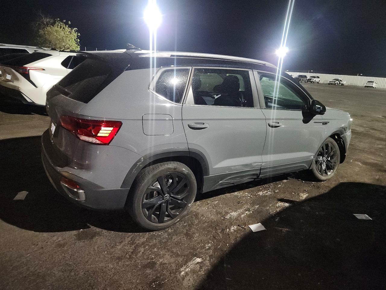 2024 Volkswagen Taos Se - zdjęcie 3