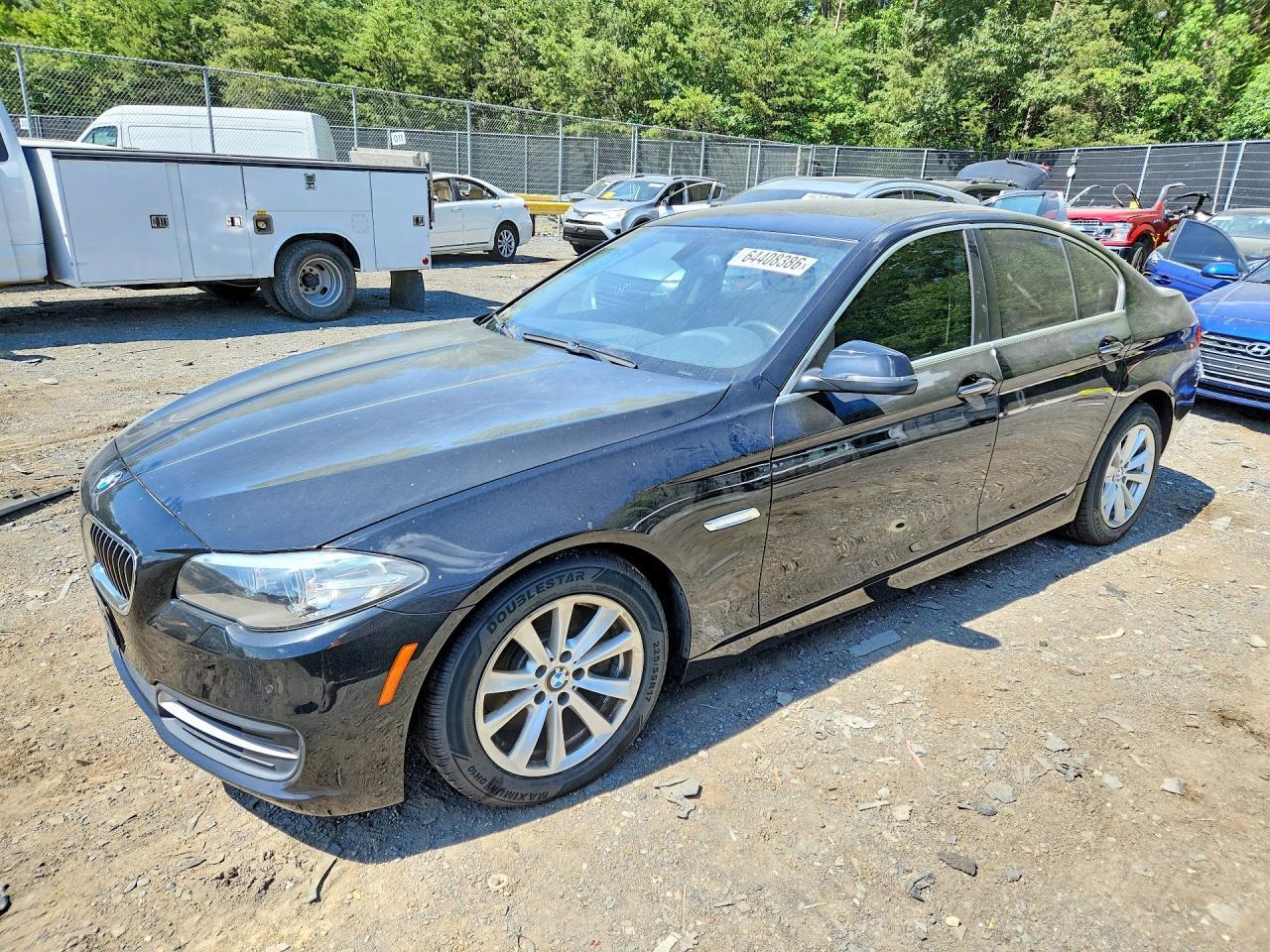2014 BMW Seria 5 528i - zdjęcie główne
