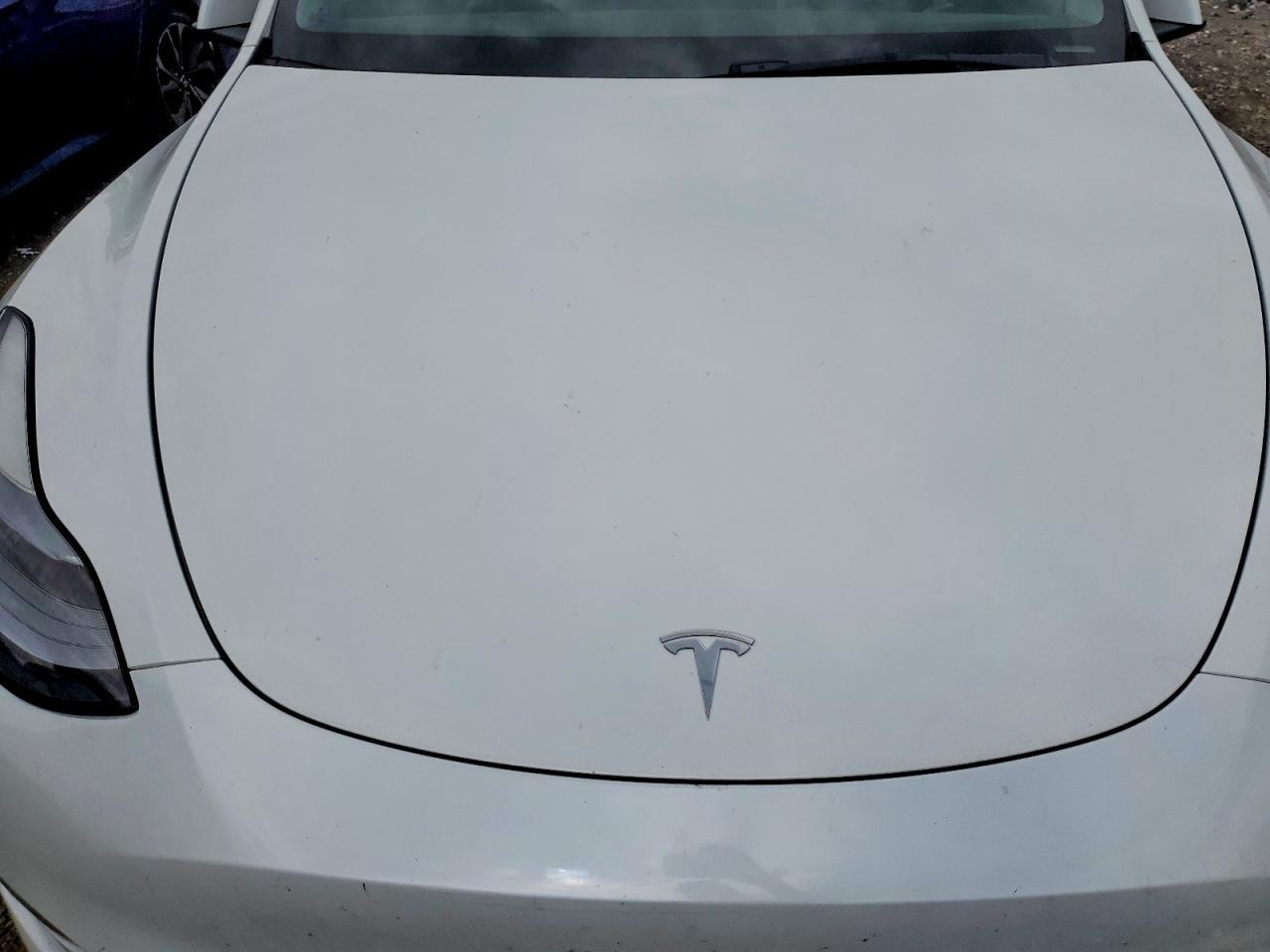 2022 Tesla Model S - zdjęcie 11