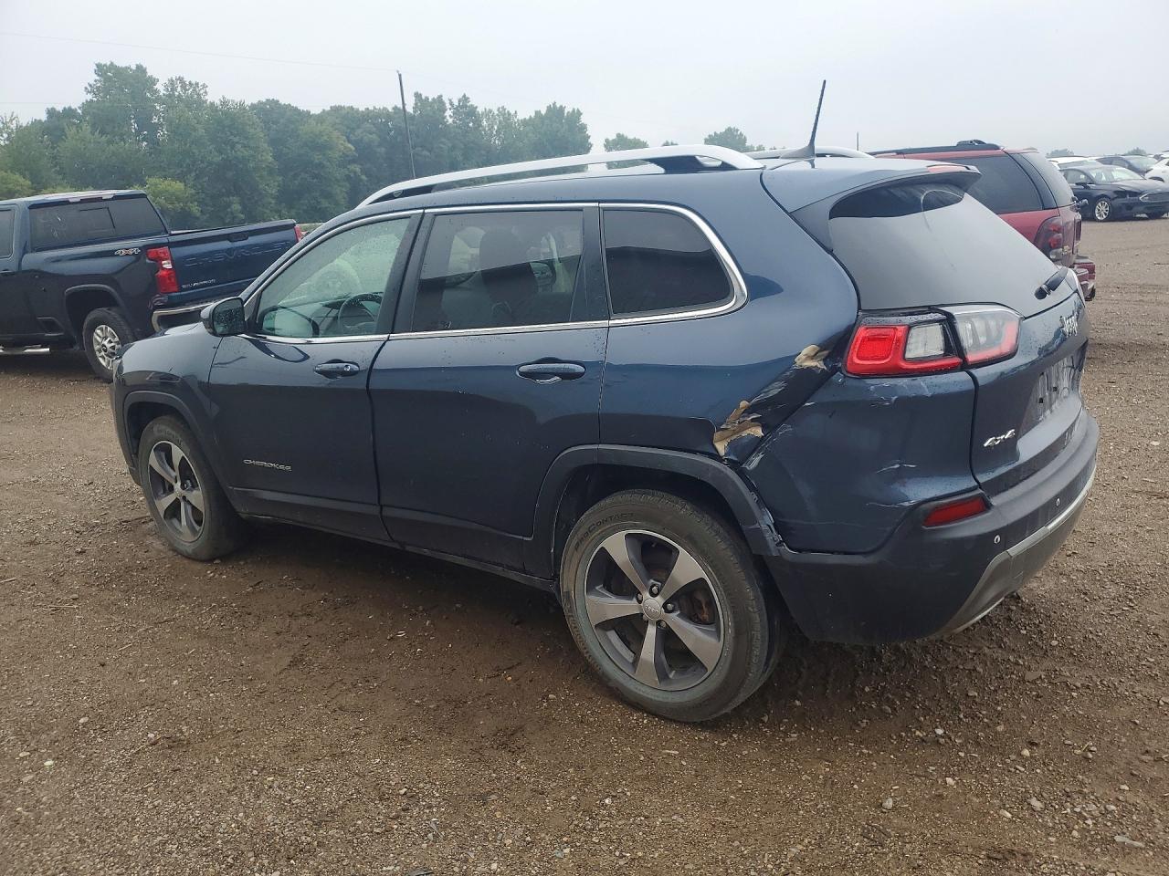 2019 Jeep Cherokee Limited - zdjęcie 2
