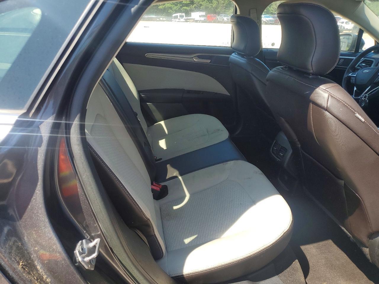 2019 Ford Fusion Se - zdjęcie 10
