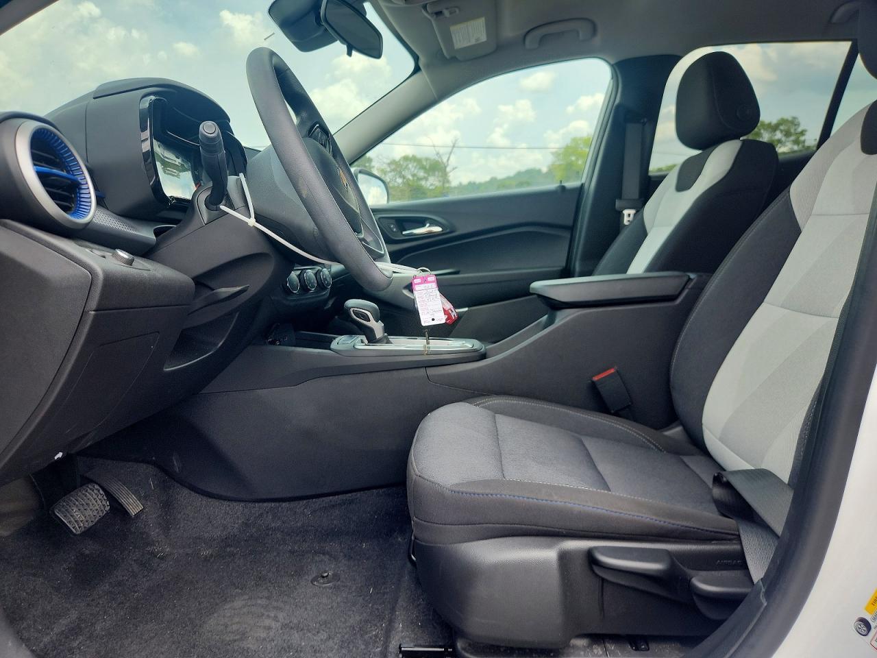 2024 Chevrolet Trax Ls - zdjęcie 7