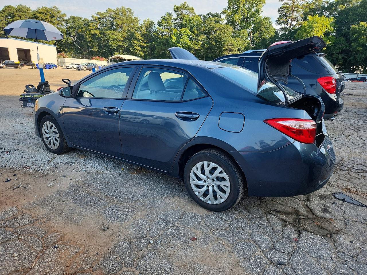 2017 Toyota Corolla Le - zdjęcie 2