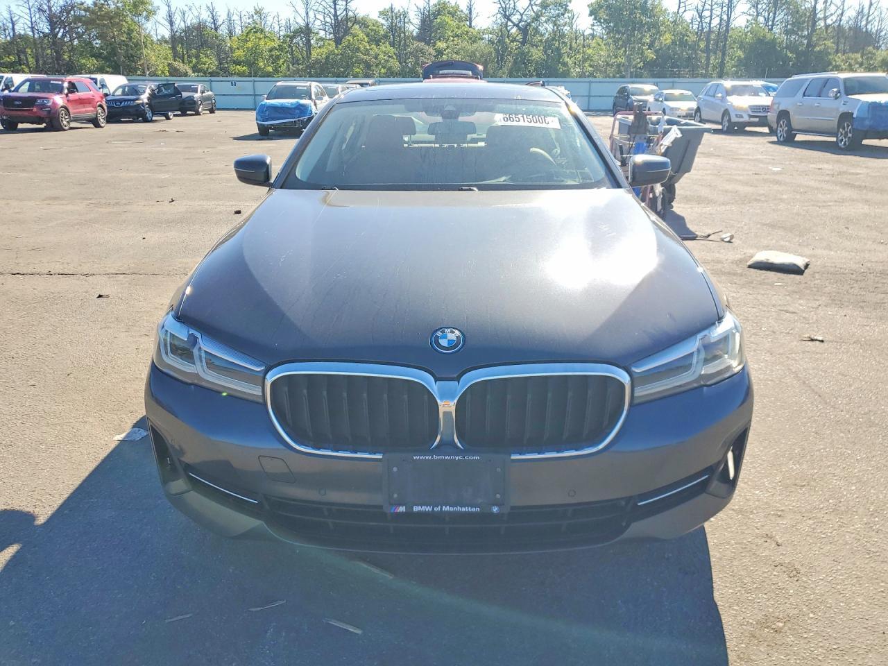 2022 BMW 530Xe - zdjęcie 5