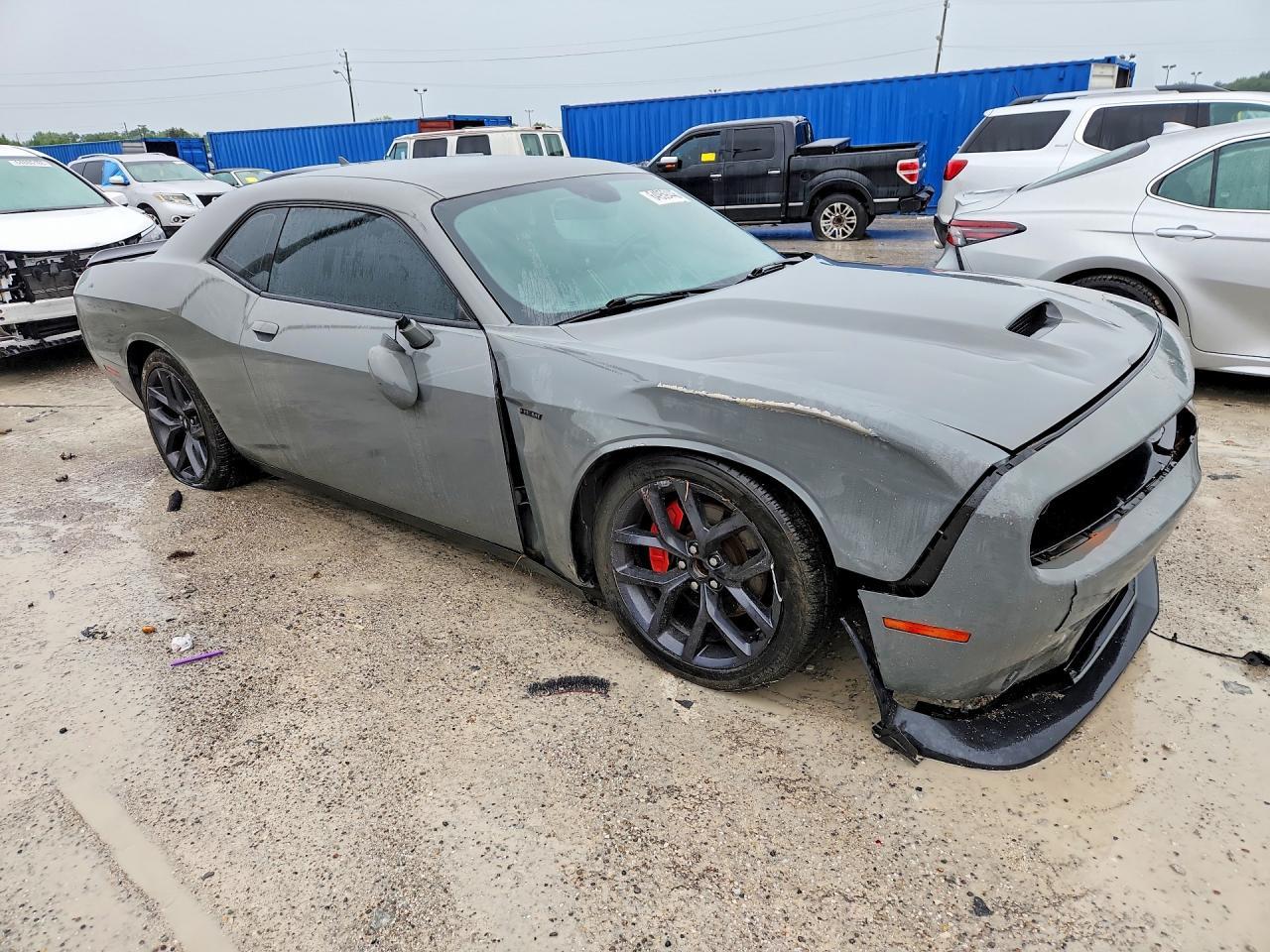 2019 Dodge Challenger R/T - zdjęcie 4