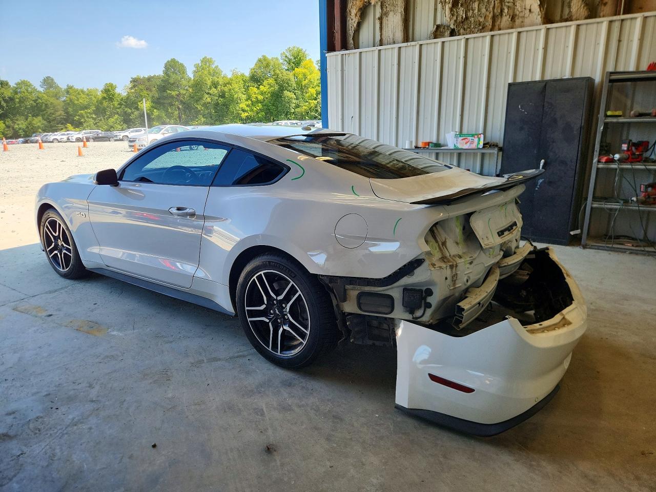 2020 Ford Mustang Gt - zdjęcie 2
