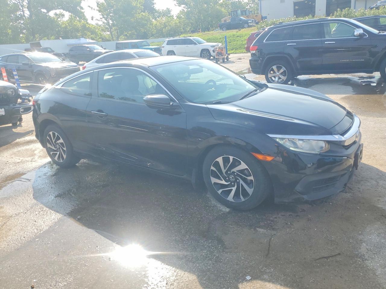2017 Honda Civic Lx - zdjęcie 4