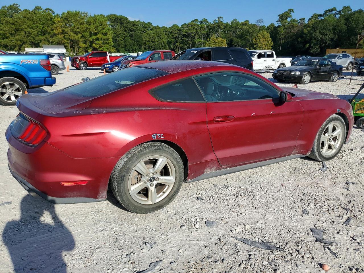 2018 Ford Mustang - zdjęcie 3