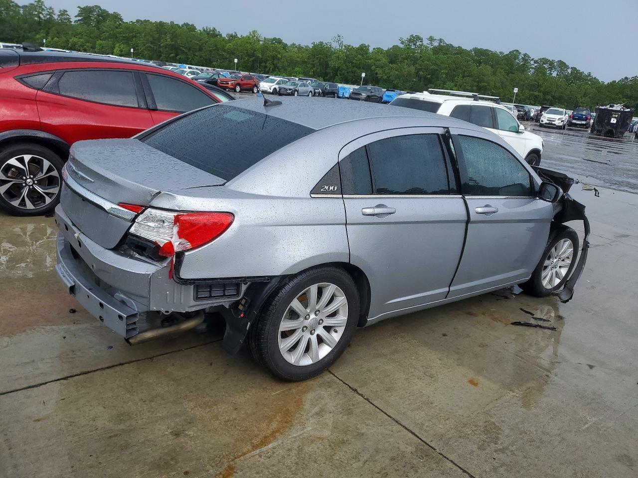 2013 Chrysler 200 Touring - zdjęcie 3